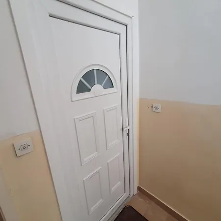 Stan 1 Apartment Split